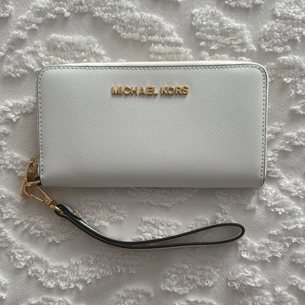Michael Kors White Wristlet Wallet